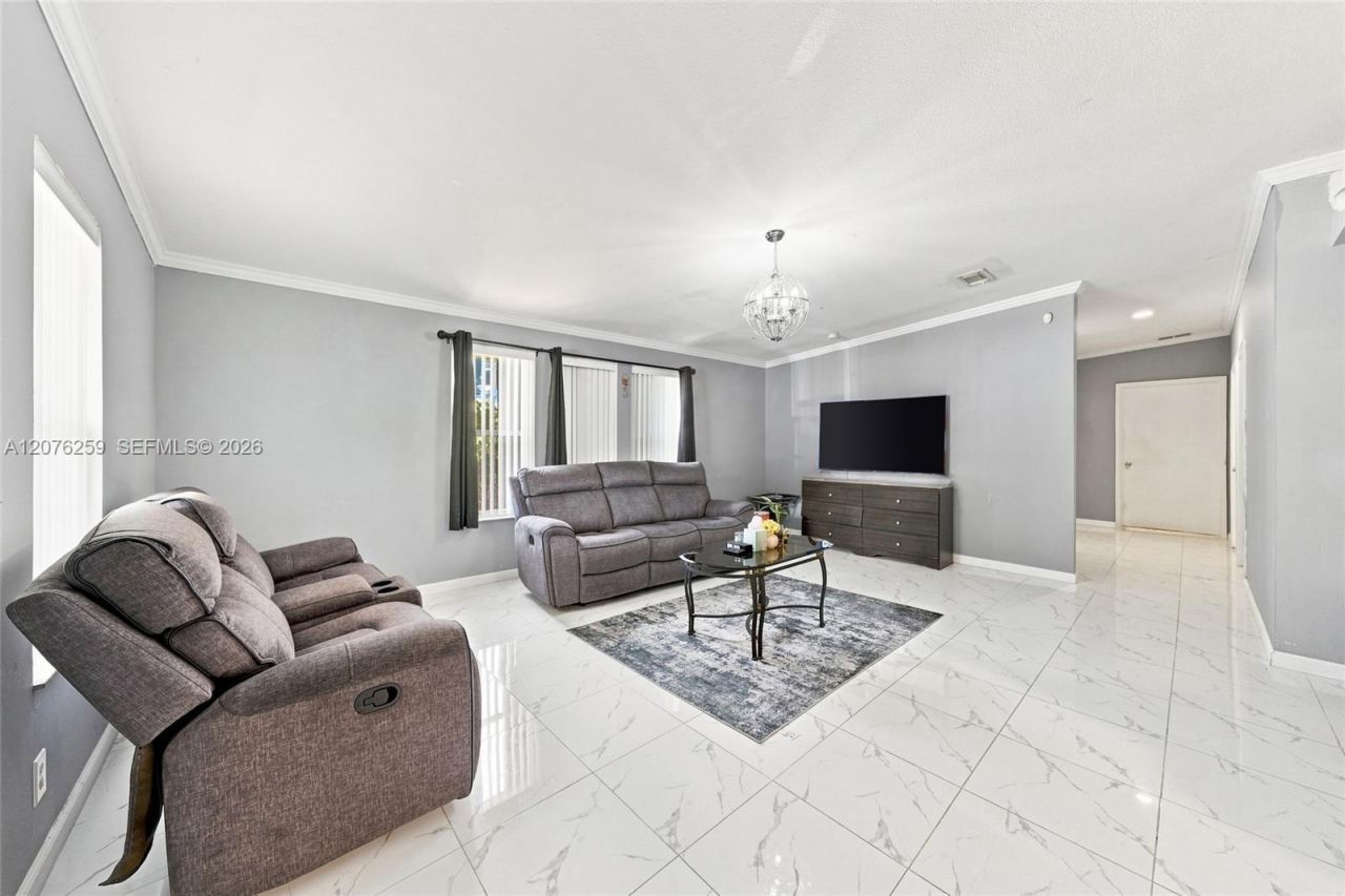 6241 NW 1st Pl, Miami, FL 33150 Photo