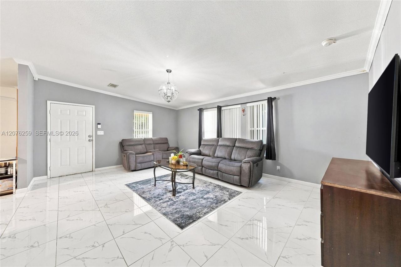 6241 NW 1st Pl, Miami, FL 33150 Photo