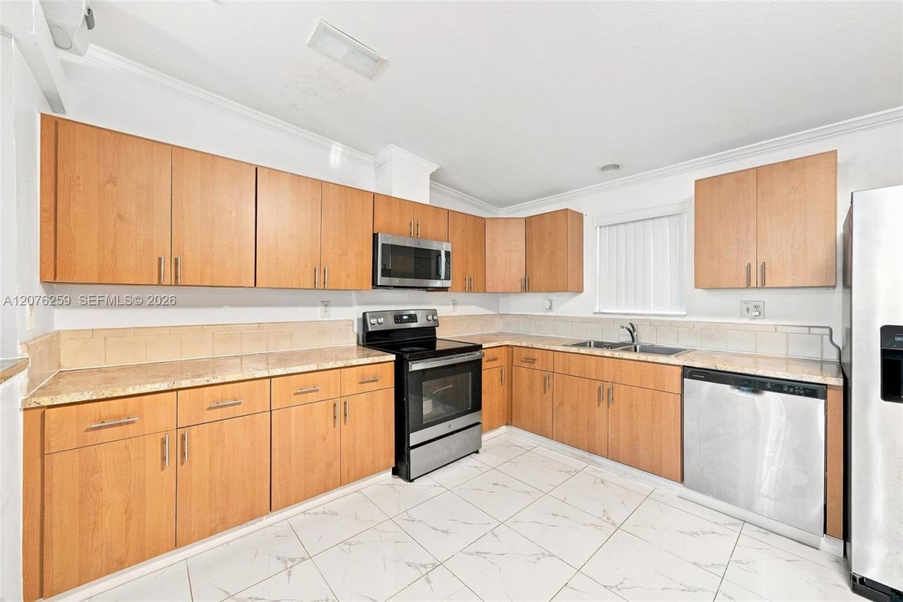 6241 NW 1st Pl, Miami, FL 33150 Photo