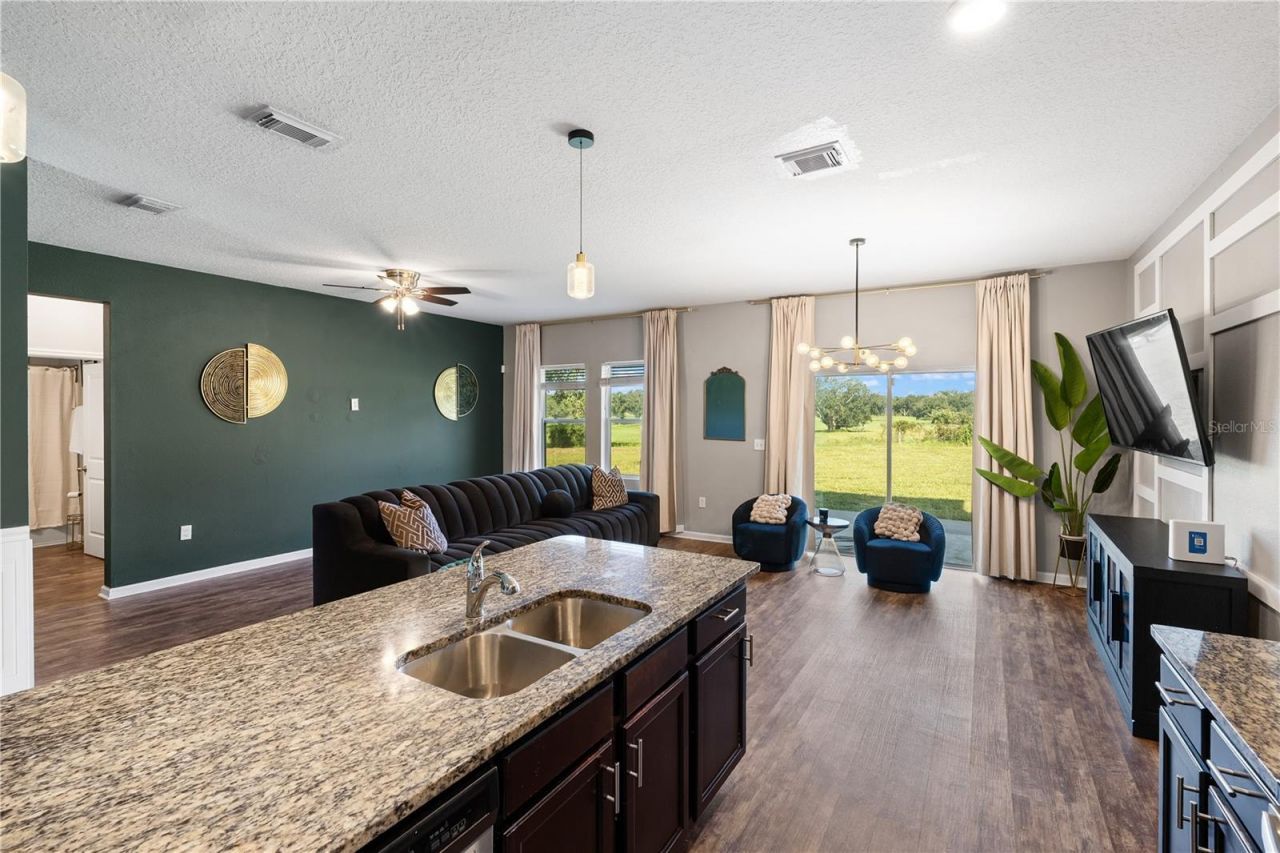 15623 Merlin Avenue , Mascotte, FL 34753 Photo