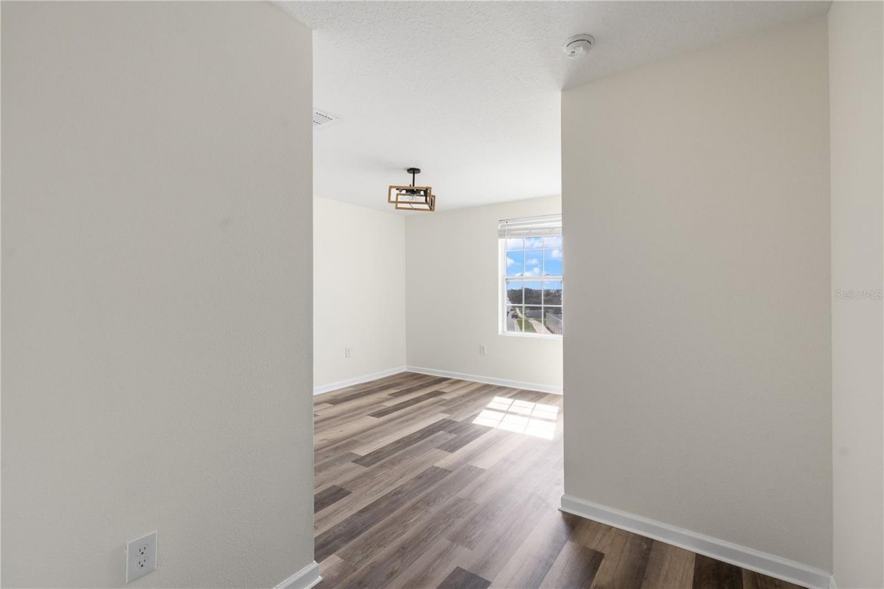 15623 Merlin Avenue , Mascotte, FL 34753 Photo
