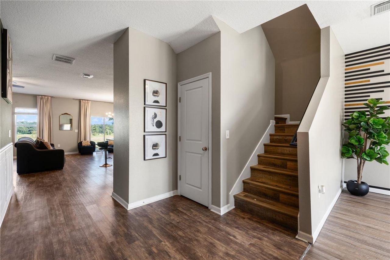 15623 Merlin Avenue , Mascotte, FL 34753 Photo