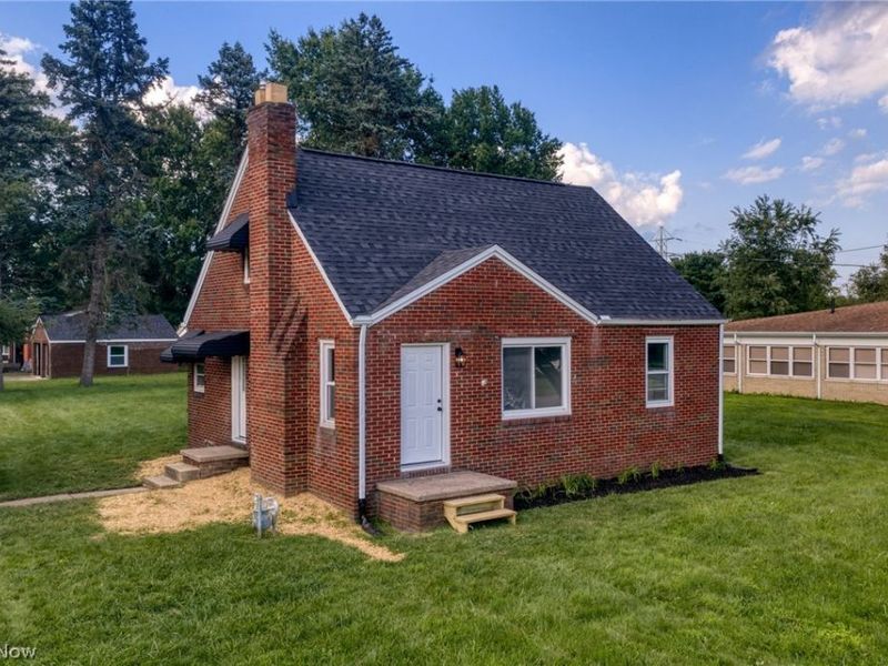 539 Figueroa Place SE, Canton, OH 44707 Photo 2