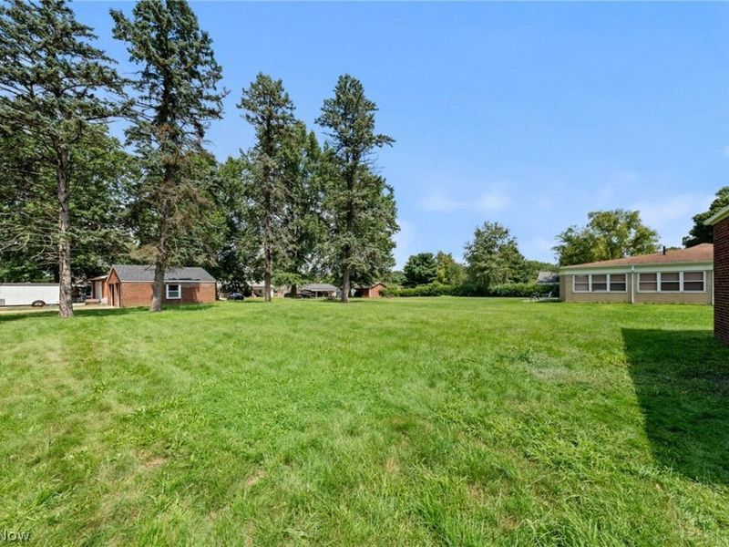 539 Figueroa Place SE, Canton, OH 44707 Photo 4