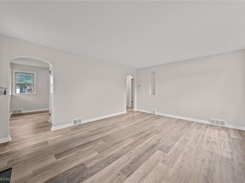 539 Figueroa Place SE, Canton, OH 44707 Photo 8