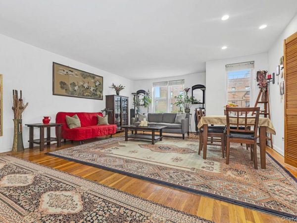 66-33 Yellowstone Boulevard, Unit 5B, Forest Hills, NY 11375