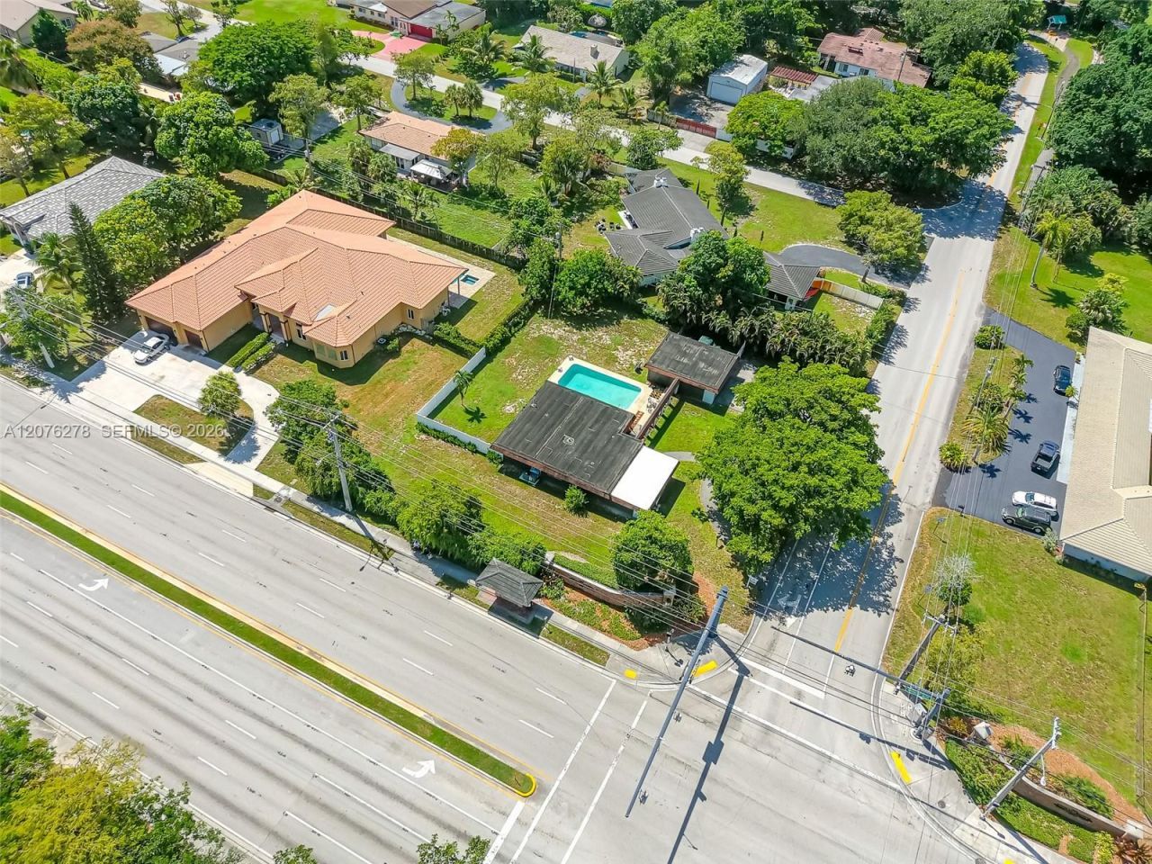 10 SW 46th Ave, Plantation, FL 33317 Photo