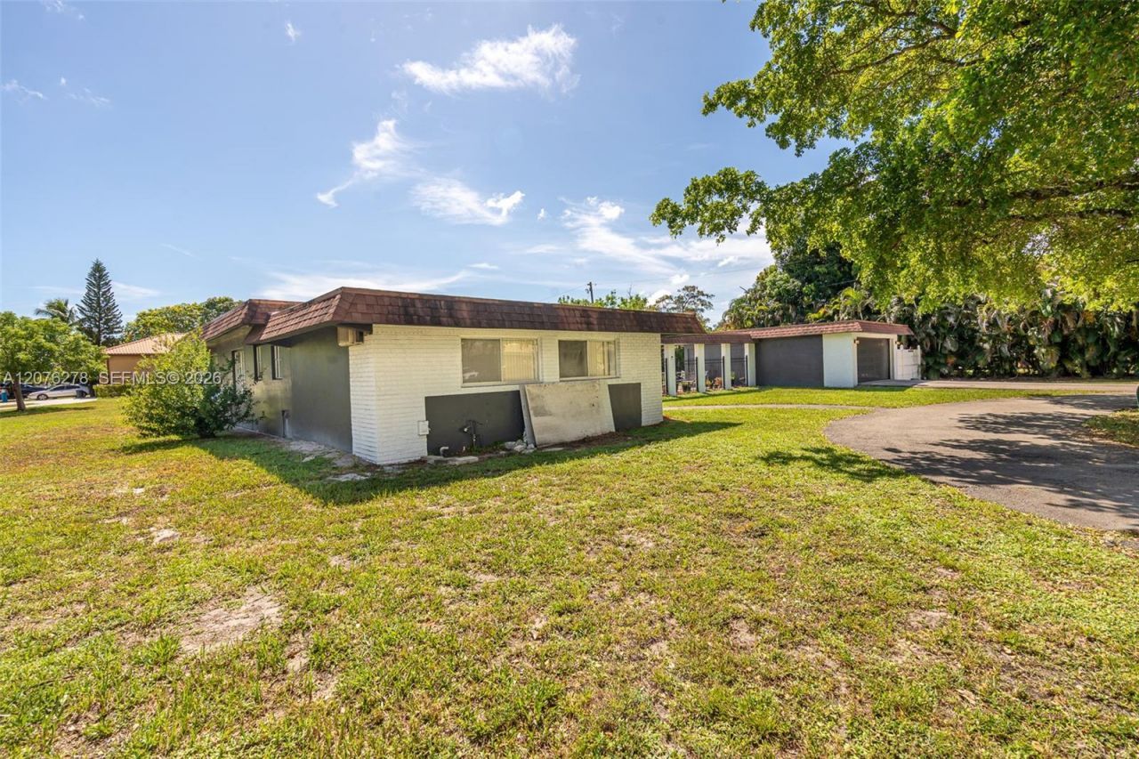 10 SW 46th Ave, Plantation, FL 33317 Photo