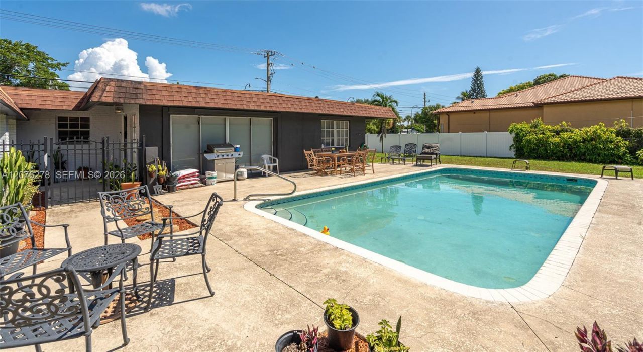 10 SW 46th Ave, Plantation, FL 33317 Photo