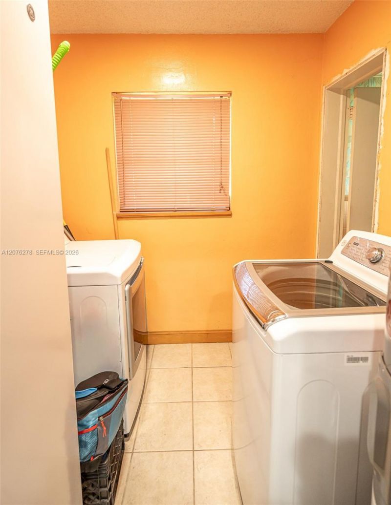 10 SW 46th Ave, Plantation, FL 33317 Photo