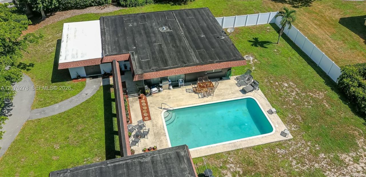 10 SW 46th Ave, Plantation, FL 33317 Photo