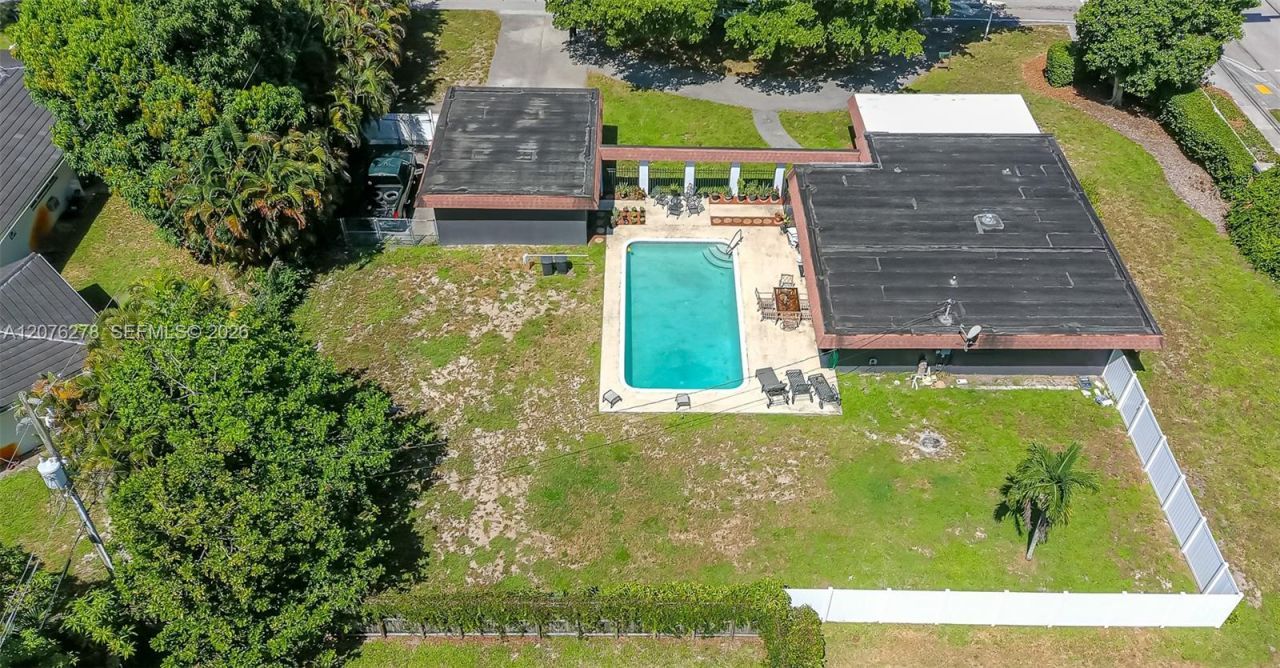10 SW 46th Ave, Plantation, FL 33317 Photo