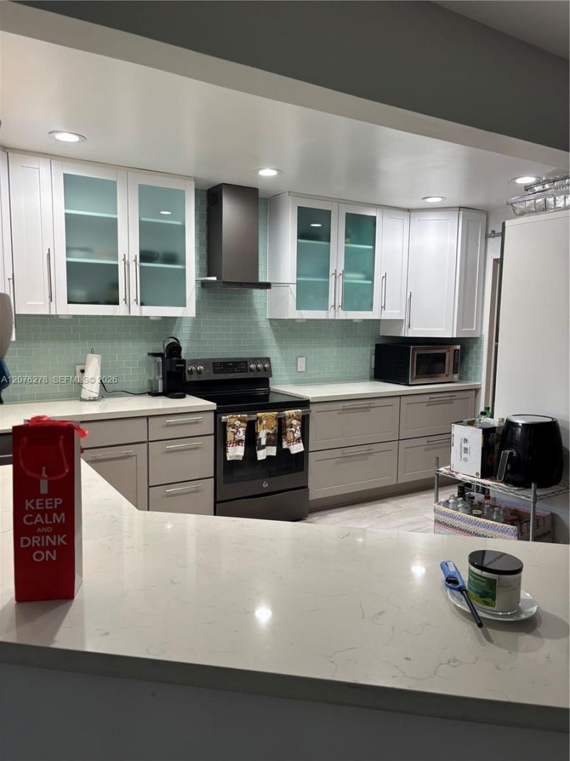 10 SW 46th Ave, Plantation, FL 33317 Photo