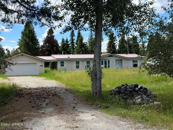 198 Eastside RD , Priest River, ID 83856