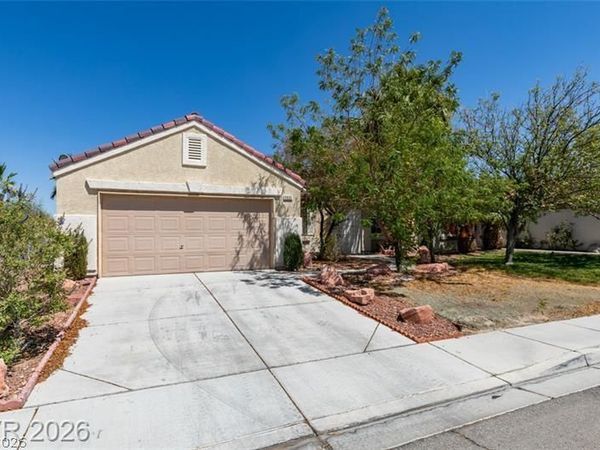 5830 Starfish Bay Lane, North Las Vegas, NV 89031