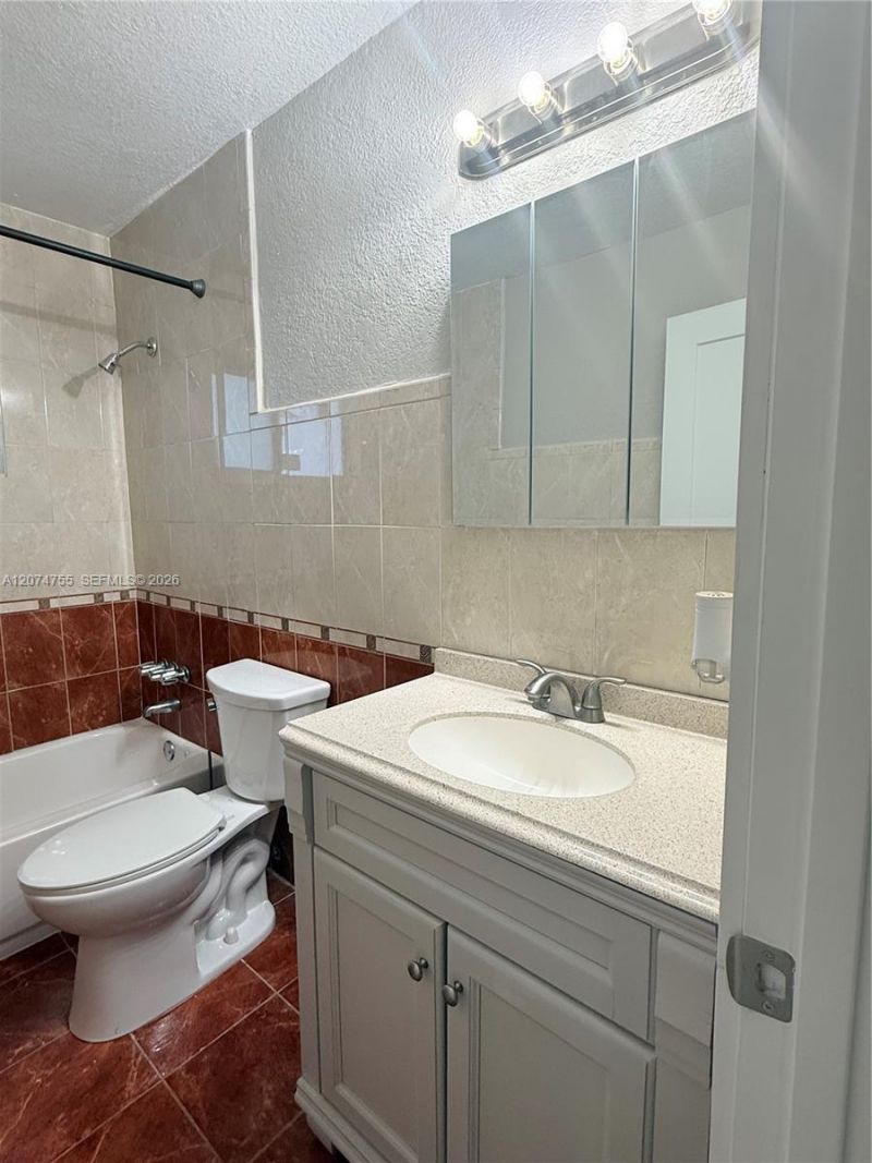 336 NW 53rd St, Unit 1, Miami, FL 33127 Photo