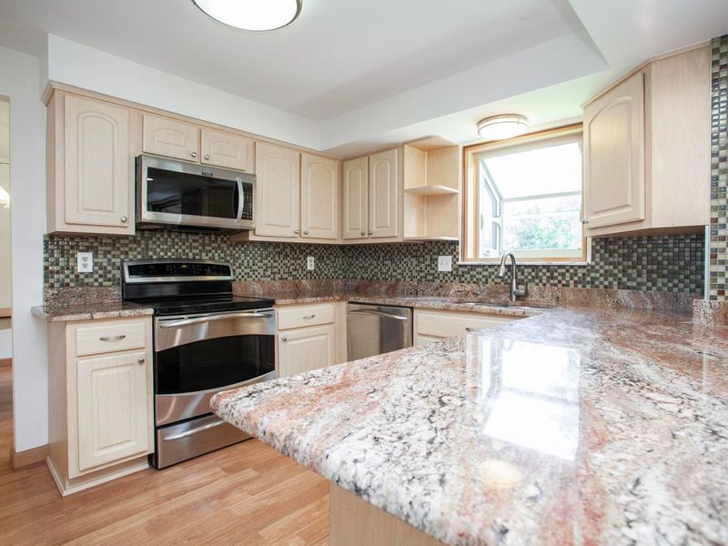 724 Hunters Run, Columbus, OH 43230 Photo 13