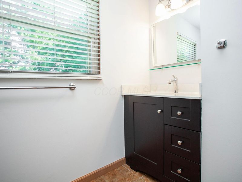 724 Hunters Run, Columbus, OH 43230 Photo 25