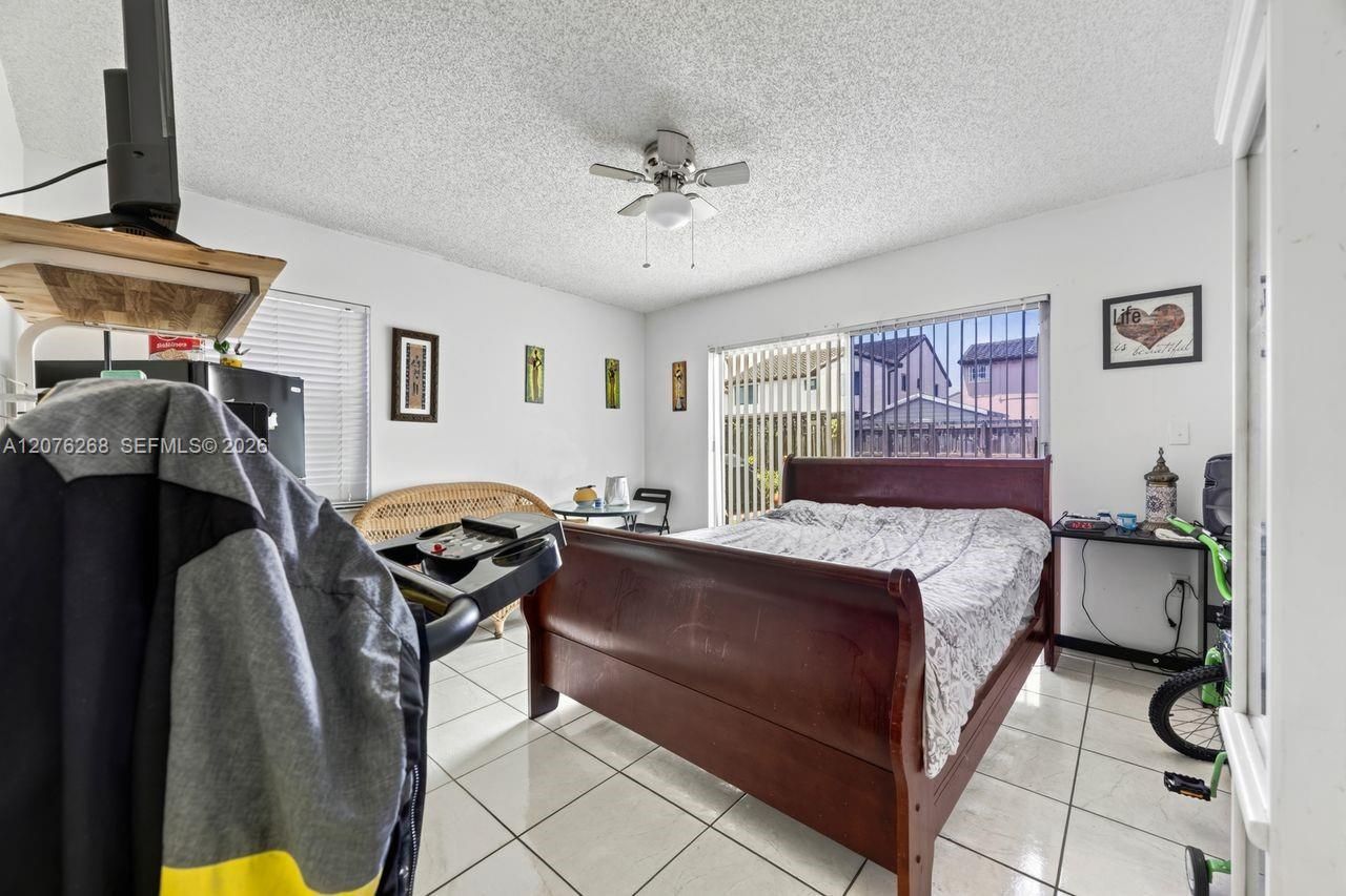 25014 SW 123rd Pl , Homestead, FL 33032 Photo
