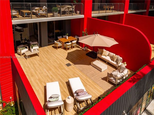 90 NE 32nd St , Unit 202, Miami, FL 33137