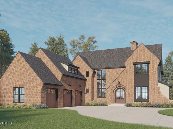 210 Eagle Point Lane, Southern Pines, NC 28387