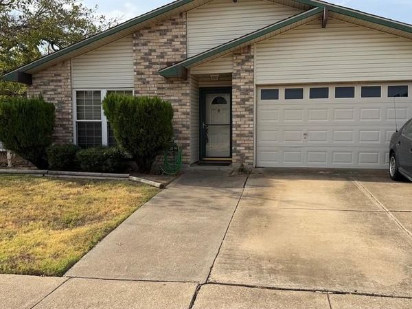 3832 Mulberry Lane, Bedford, TX 76021