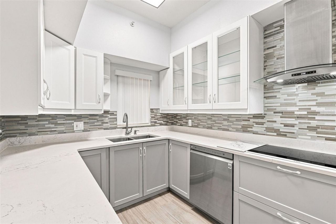 4264 Central Sarasota Parkway, Unit 117, Sarasota, FL 34238 Photo