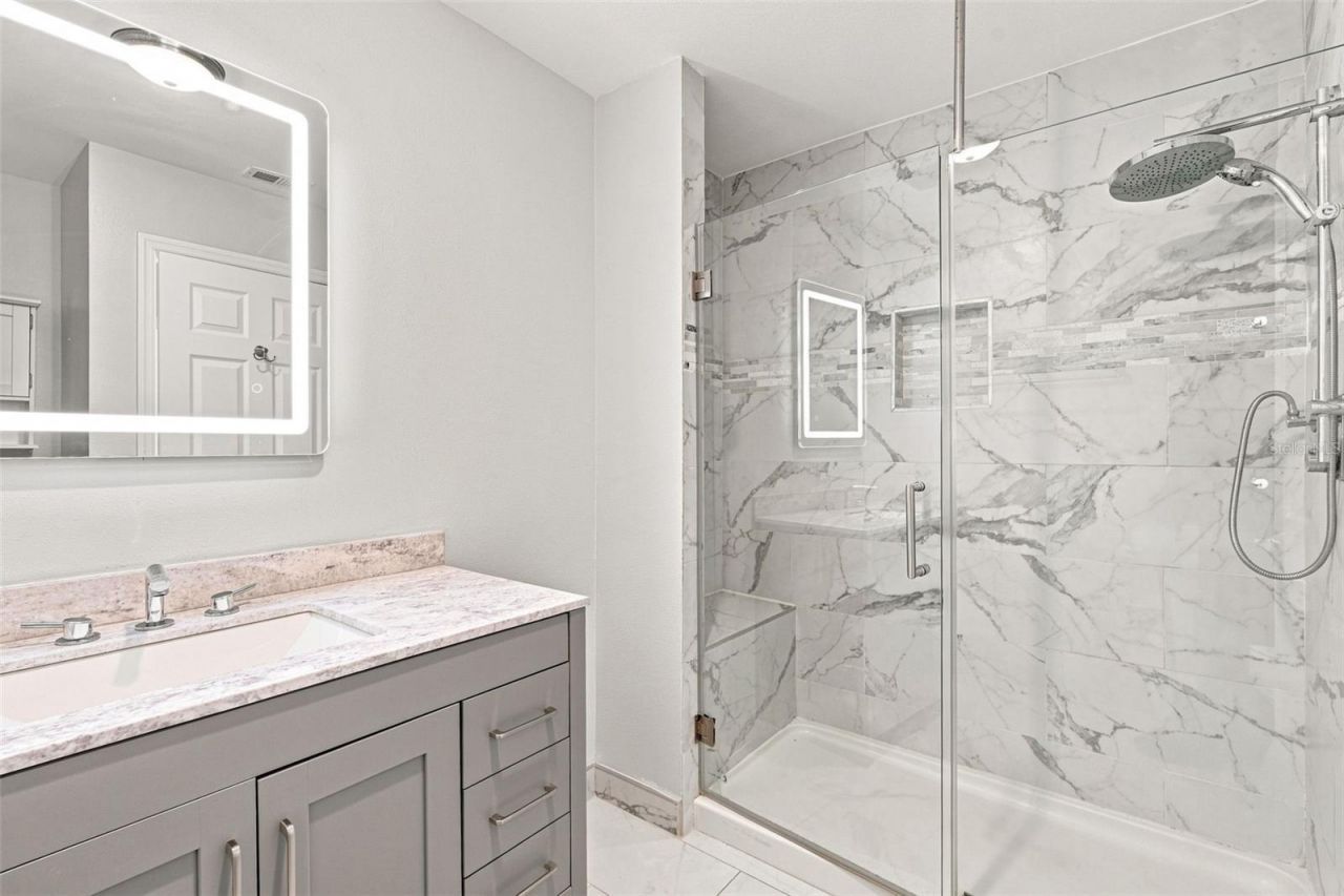 4264 Central Sarasota Parkway, Unit 117, Sarasota, FL 34238 Photo