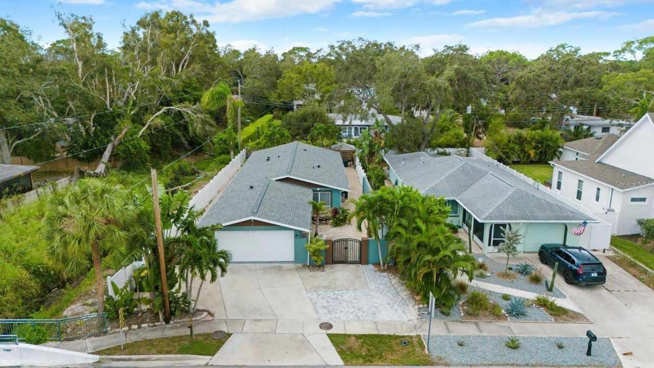 2598 Wood Street, Sarasota, FL 34237 Photo