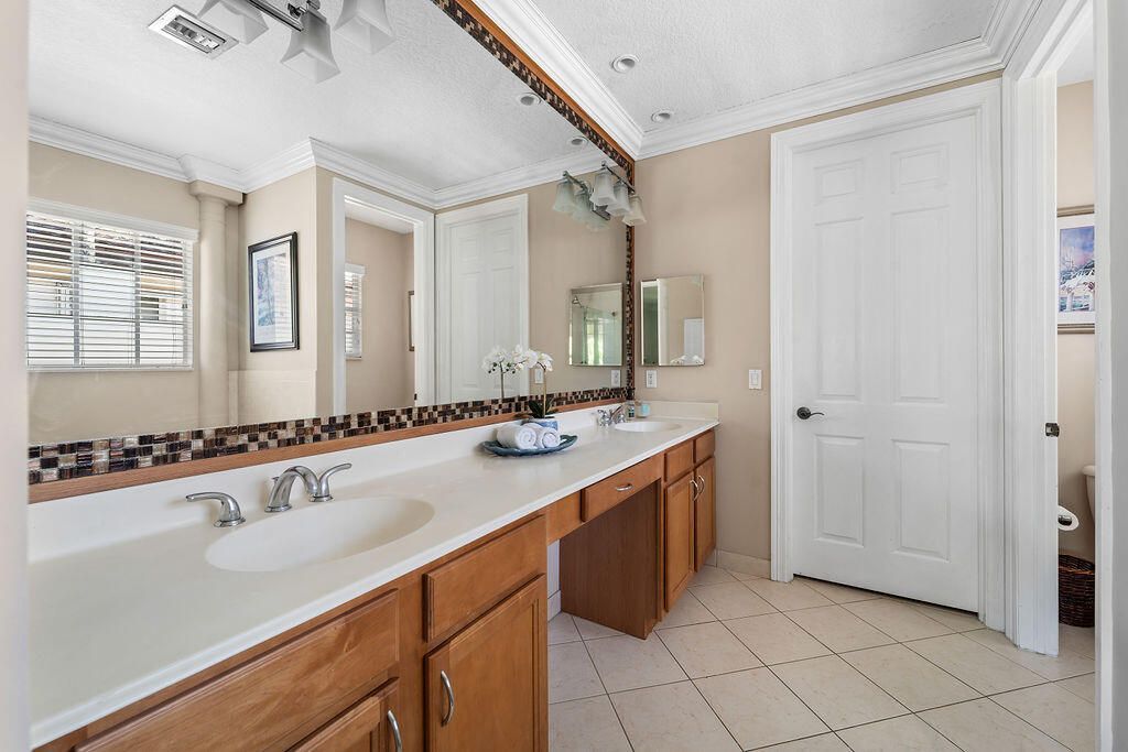1044 Vintner Boulevard, Palm Beach Gardens, FL 33410 Photo