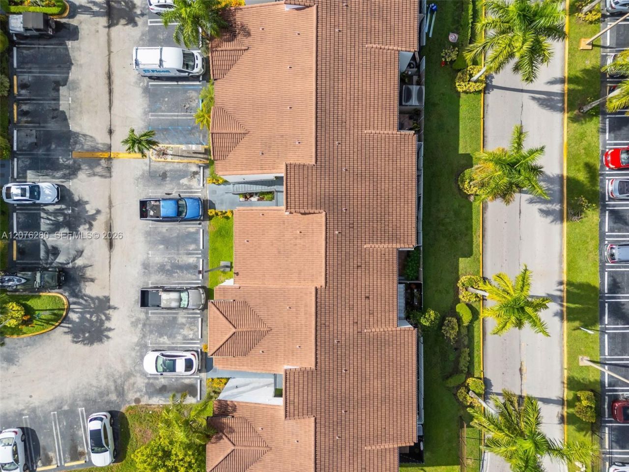 1180 NW 124th Pl, Unit 208, Miami, FL 33182 Photo