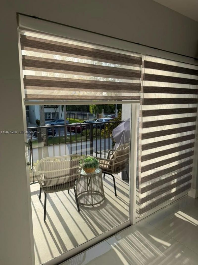 1180 NW 124th Pl, Unit 208, Miami, FL 33182 Photo