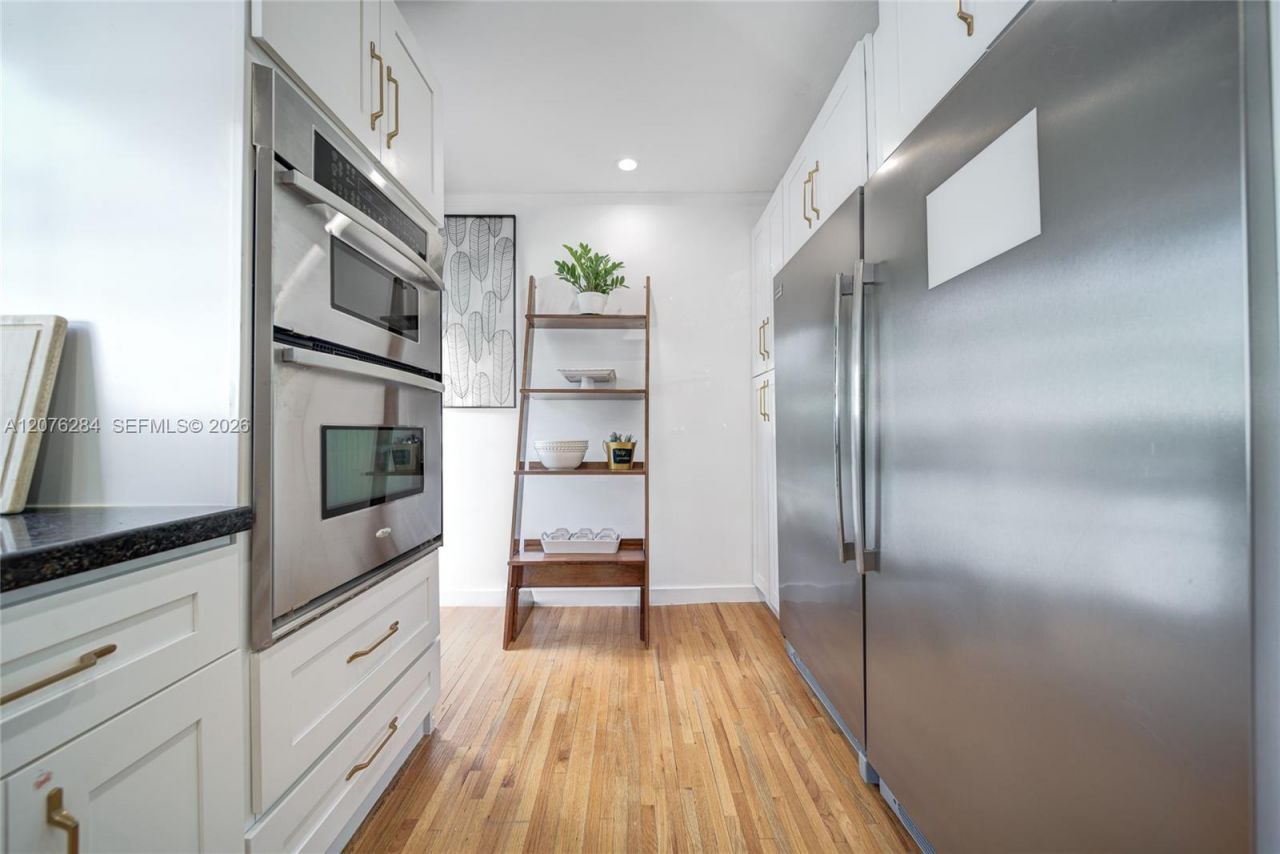 13801 NE 1st Ave, Miami, FL 33161 Photo
