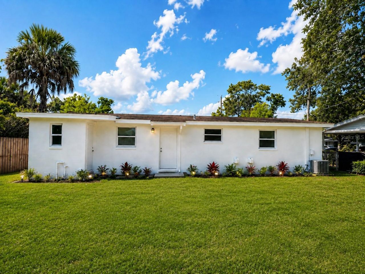 2318 E 111th Ave, Tampa, FL 33612 Photo