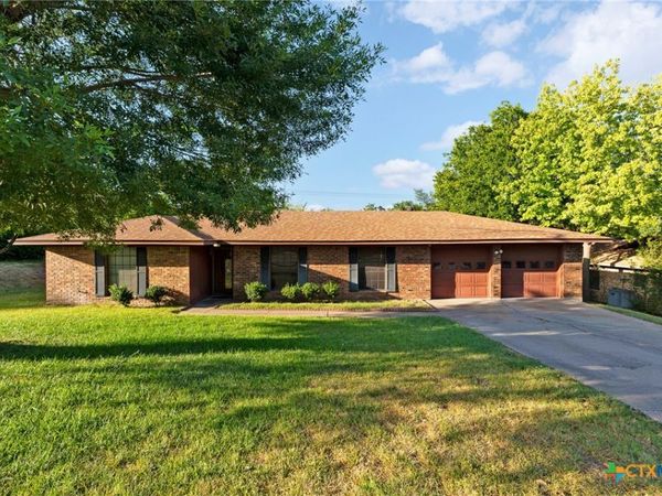 406 E Upshaw Avenue , Temple, TX 76501