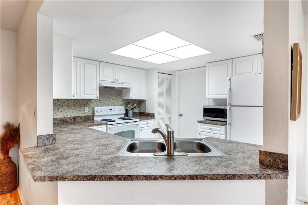 3140 Seasons Way , Unit 507, Estero, FL 33928 Photo