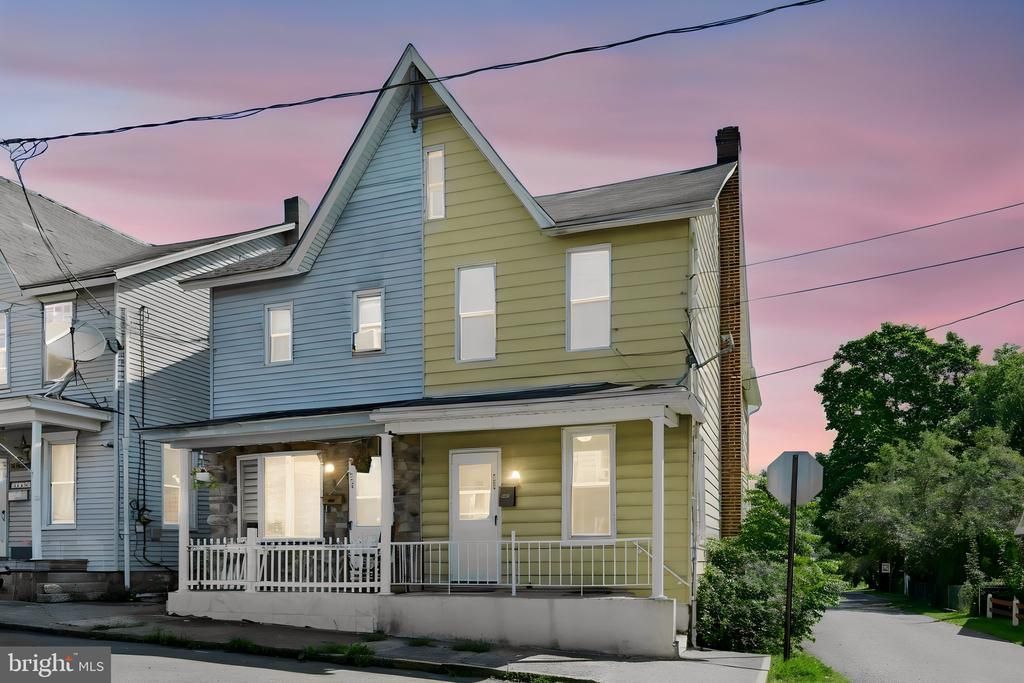 236 N PINE STREET , TREMONT, PA 17981