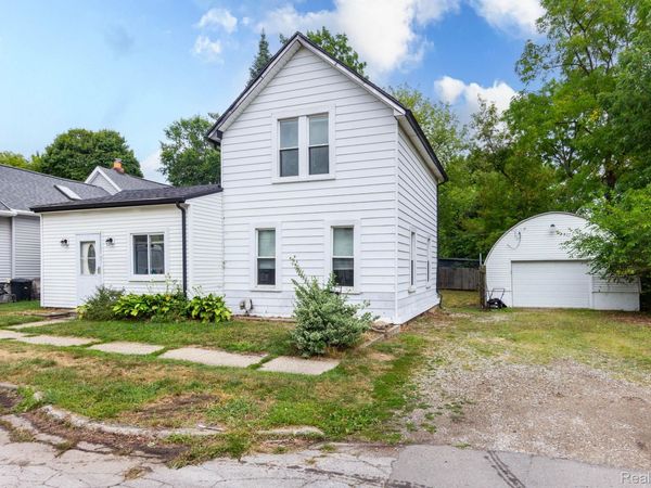 172 Higgins Street , Lapeer, Mi 48446
