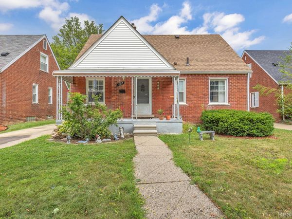 1520 Michigan Boulevard, Lincoln Park, Mi 48146