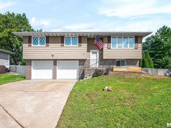 3600 W BENNINGTON Court, Peoria, IL 61615