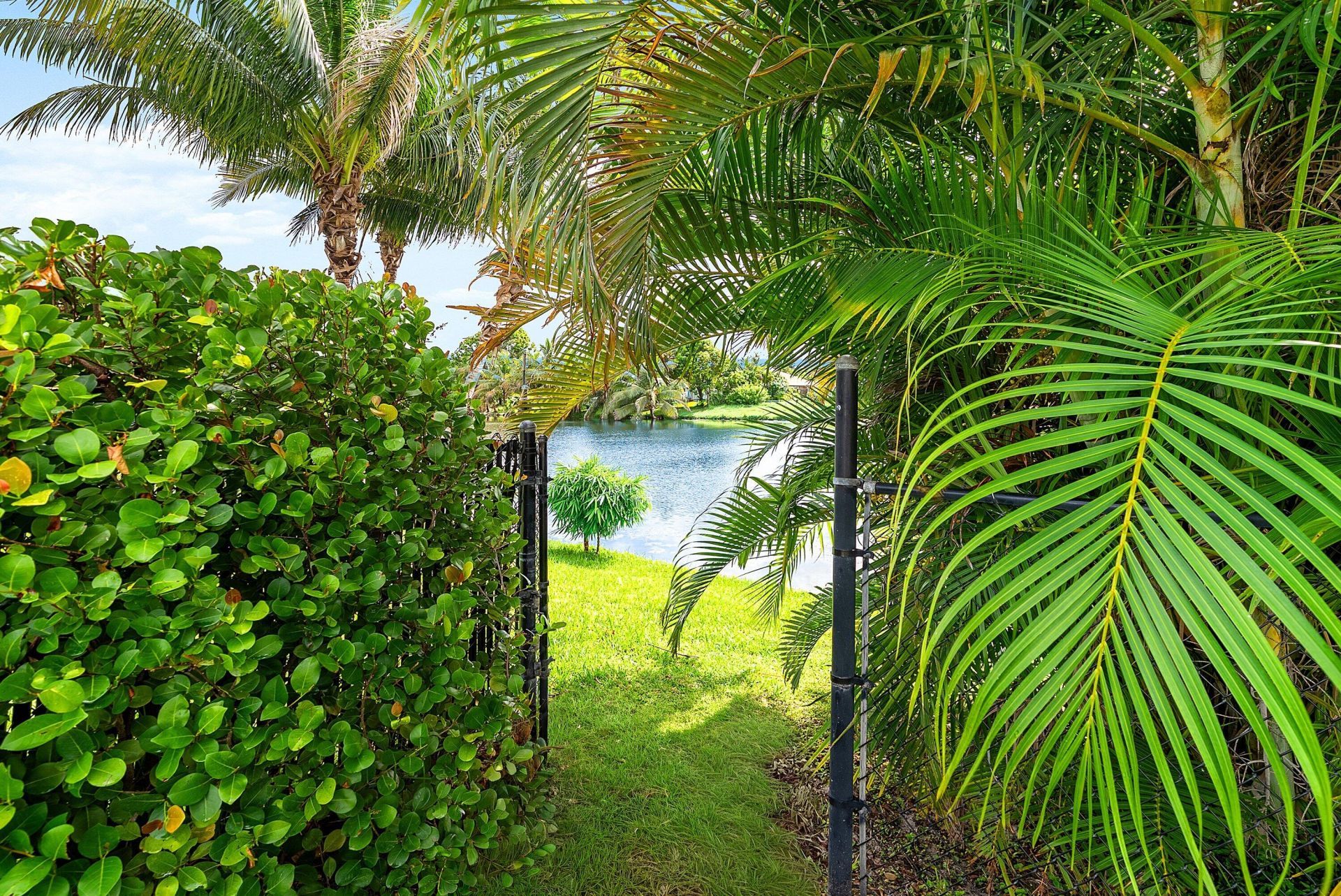 198 Cypress Trace, Royal Palm Beach, FL 33411 Photo