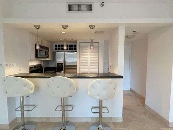 540 Brickell Key Dr, Unit 512, Miami, FL 33131