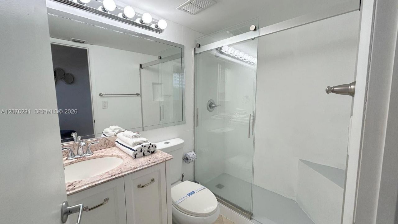 540 Brickell Key Dr, Unit 512, Miami, FL 33131 Photo