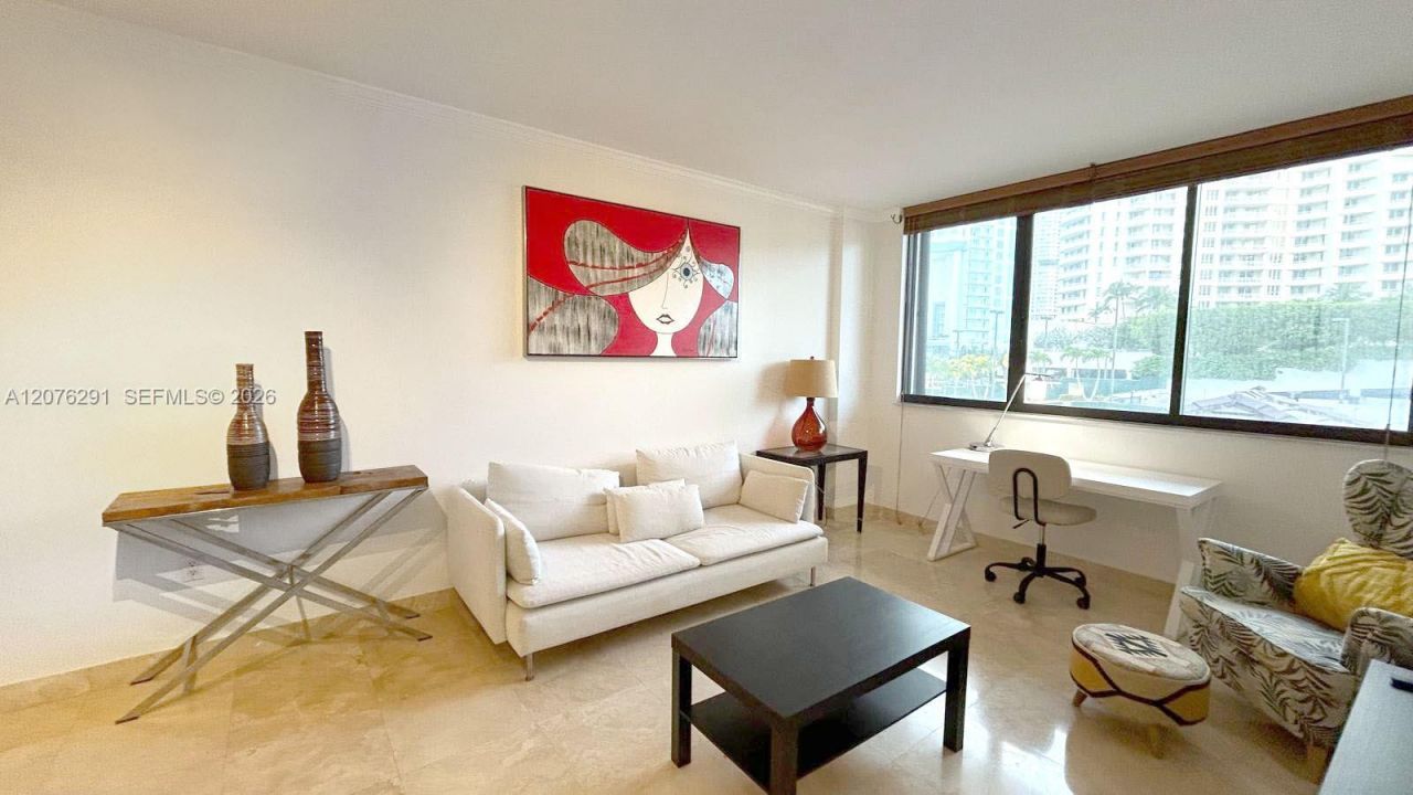 540 Brickell Key Dr, Unit 512, Miami, FL 33131 Photo