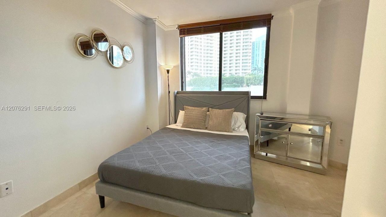 540 Brickell Key Dr, Unit 512, Miami, FL 33131 Photo