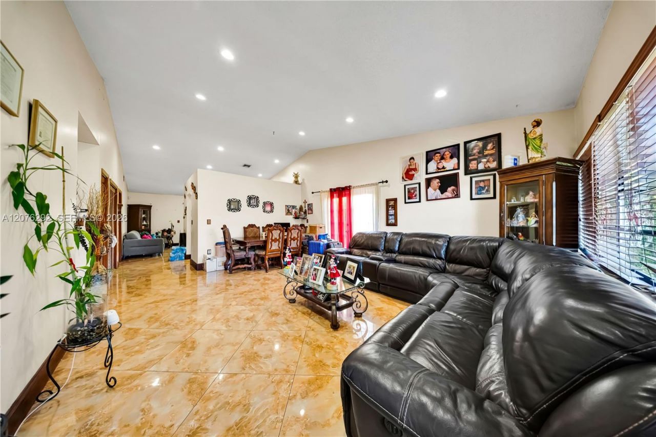 14526 SW 106th Ter , Miami, FL 33186 Photo