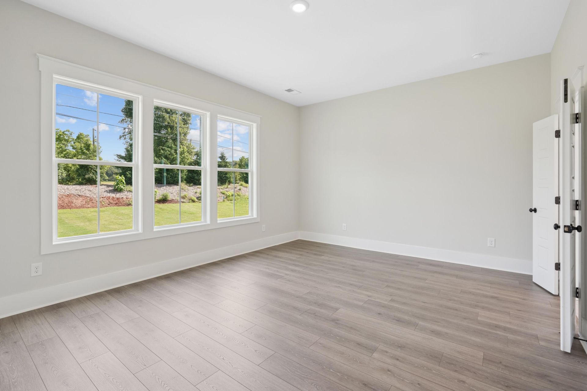 163 Marion Cove Drive Photo 5