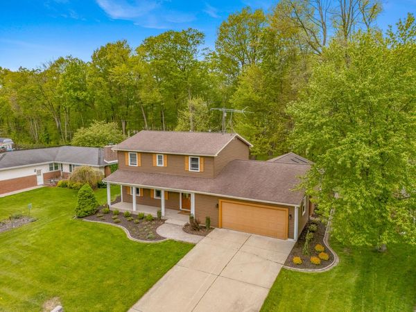 203 Mayfield Avenue , Valparaiso, IN 46383