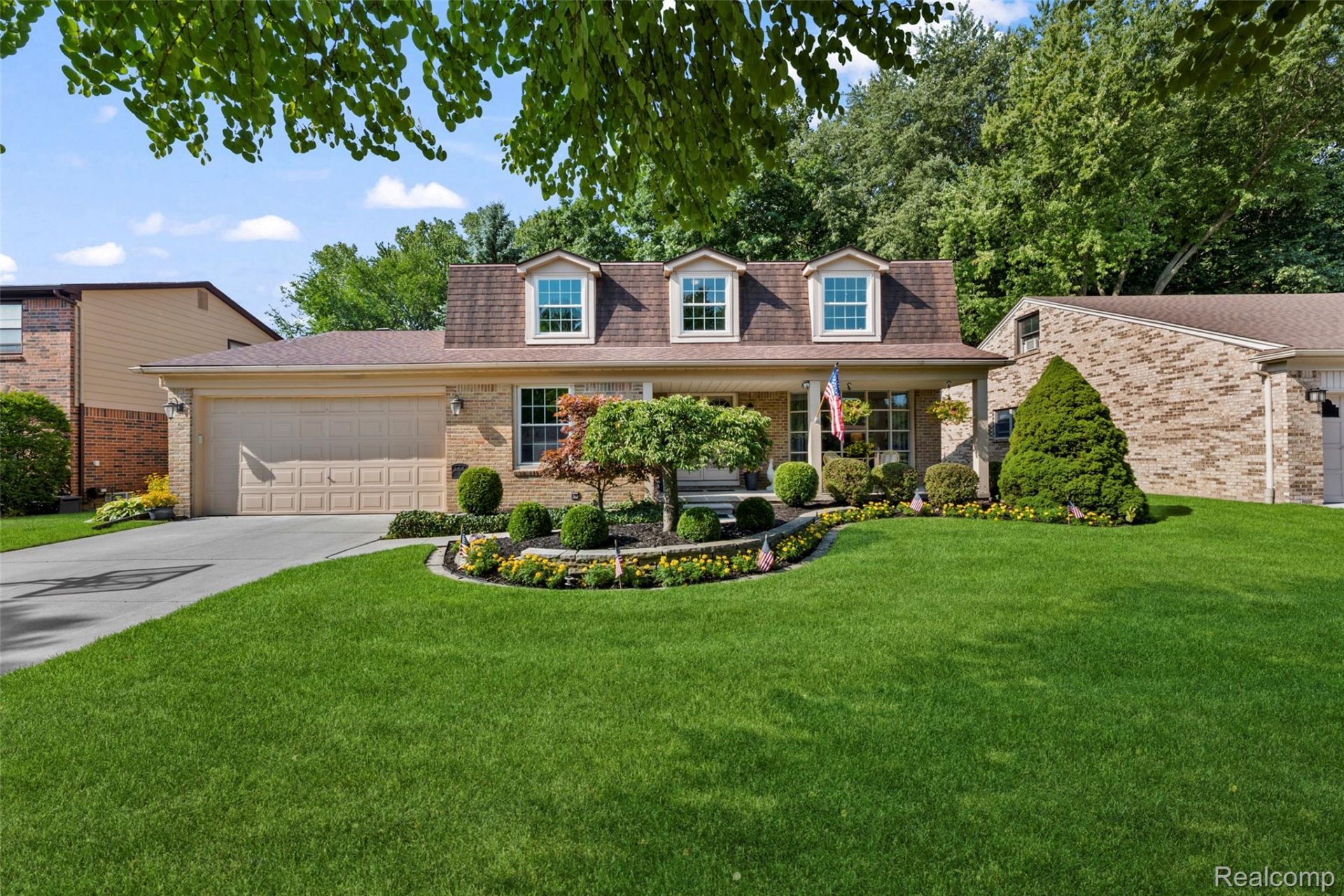 5689 Bingham Drive, Troy, Mi 48085 Main Photo