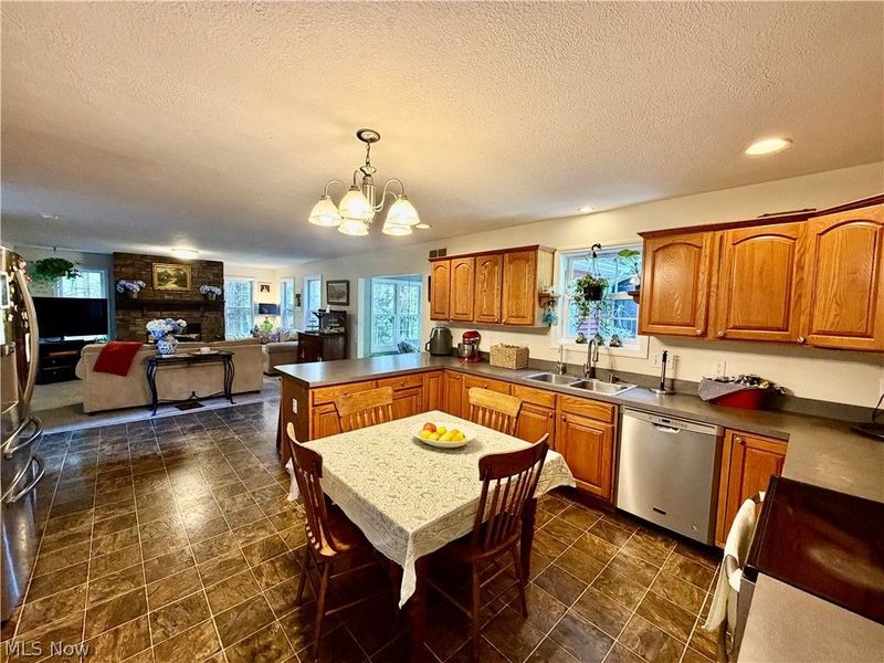 4735 Bentwood, New Waterford, OH 44445 Photo 13
